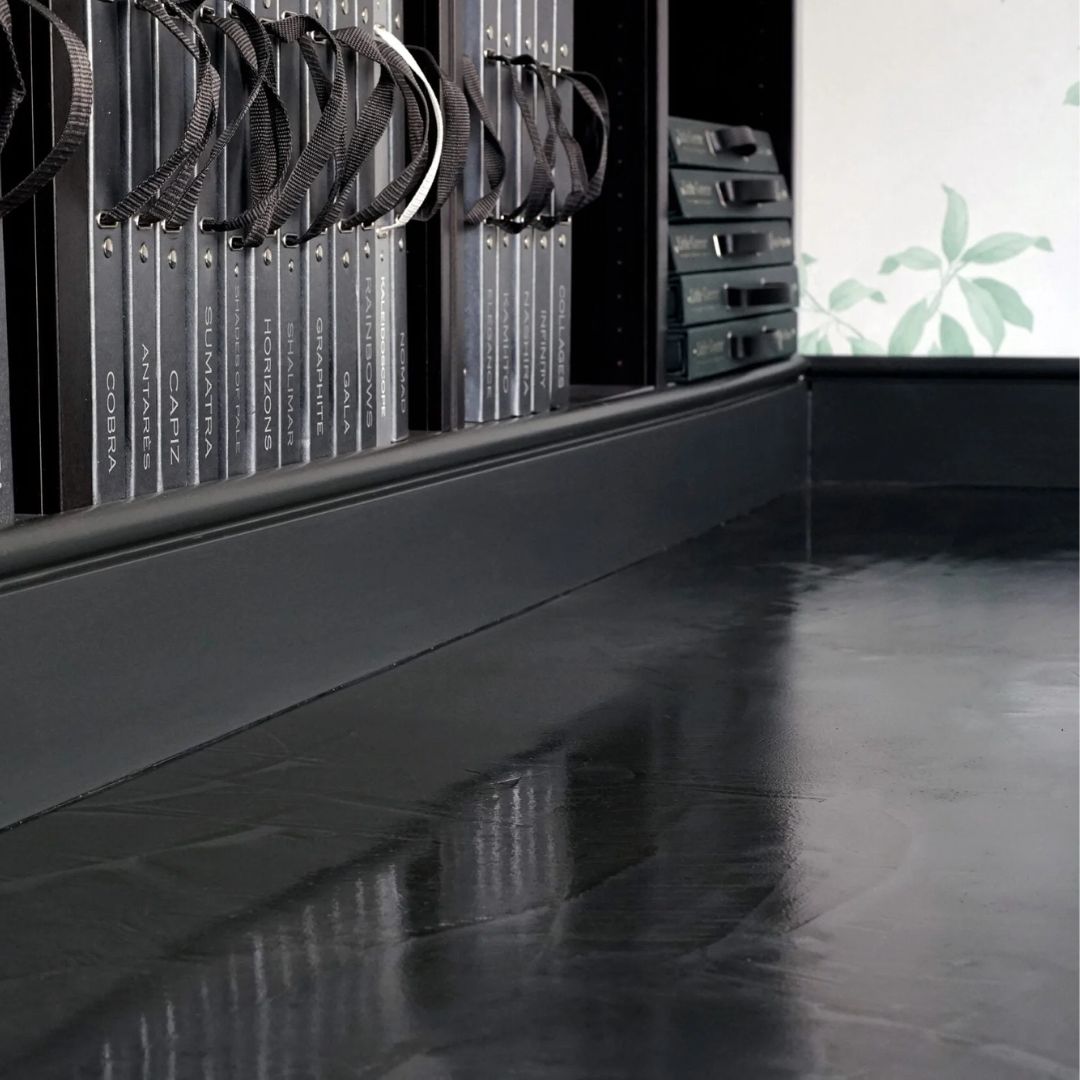 Imagine plintă FL4 WALLSTYL® – design simplu cu margine curbată